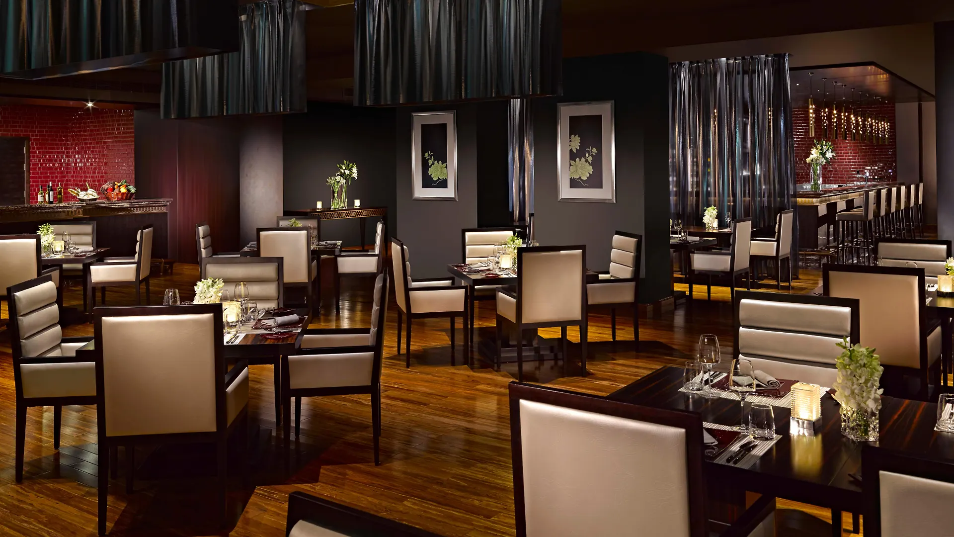 ***** Отель Dusit Thani Абу-Даби ОАЭ
