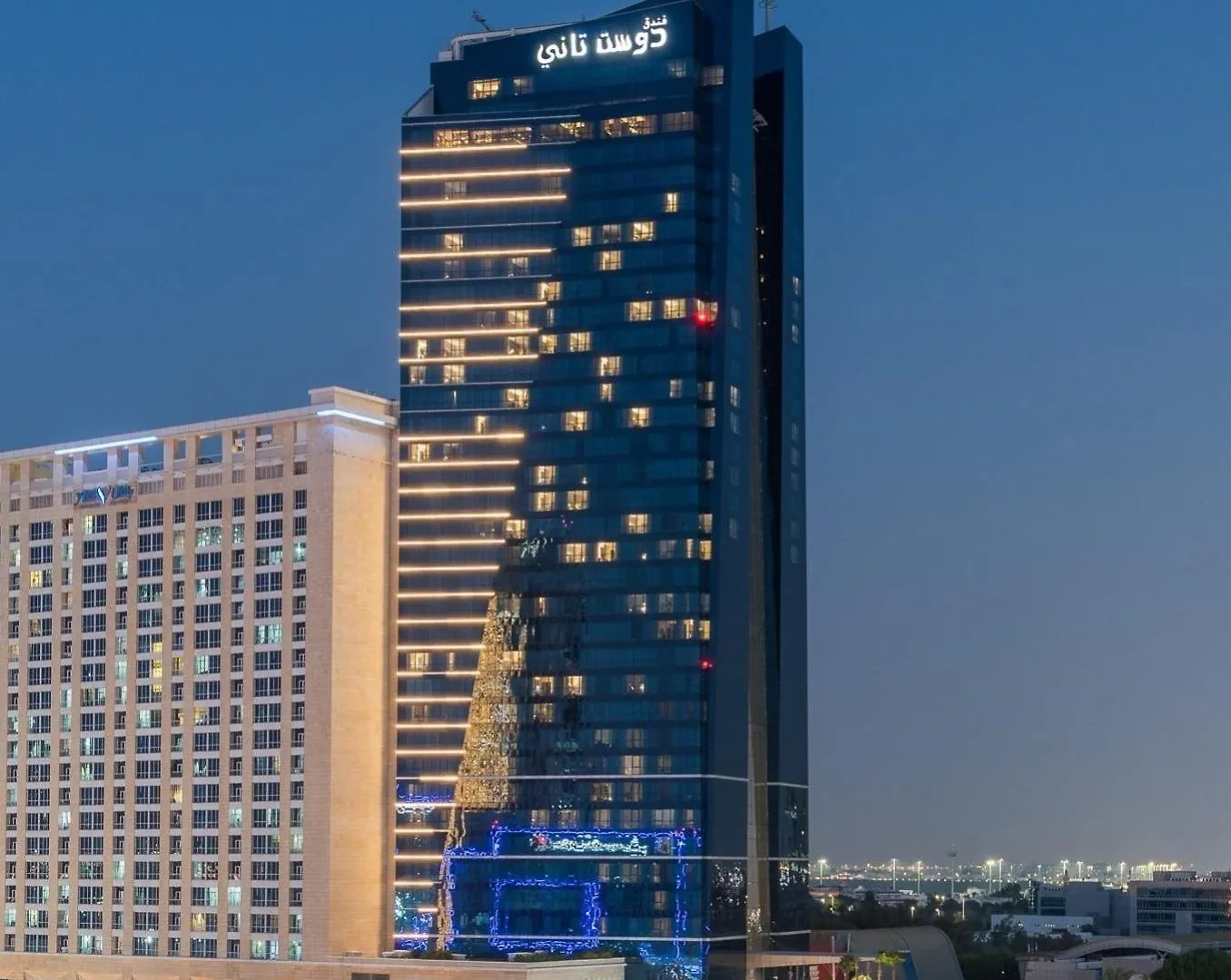 Dusit Thani Абу-Даби 5*,