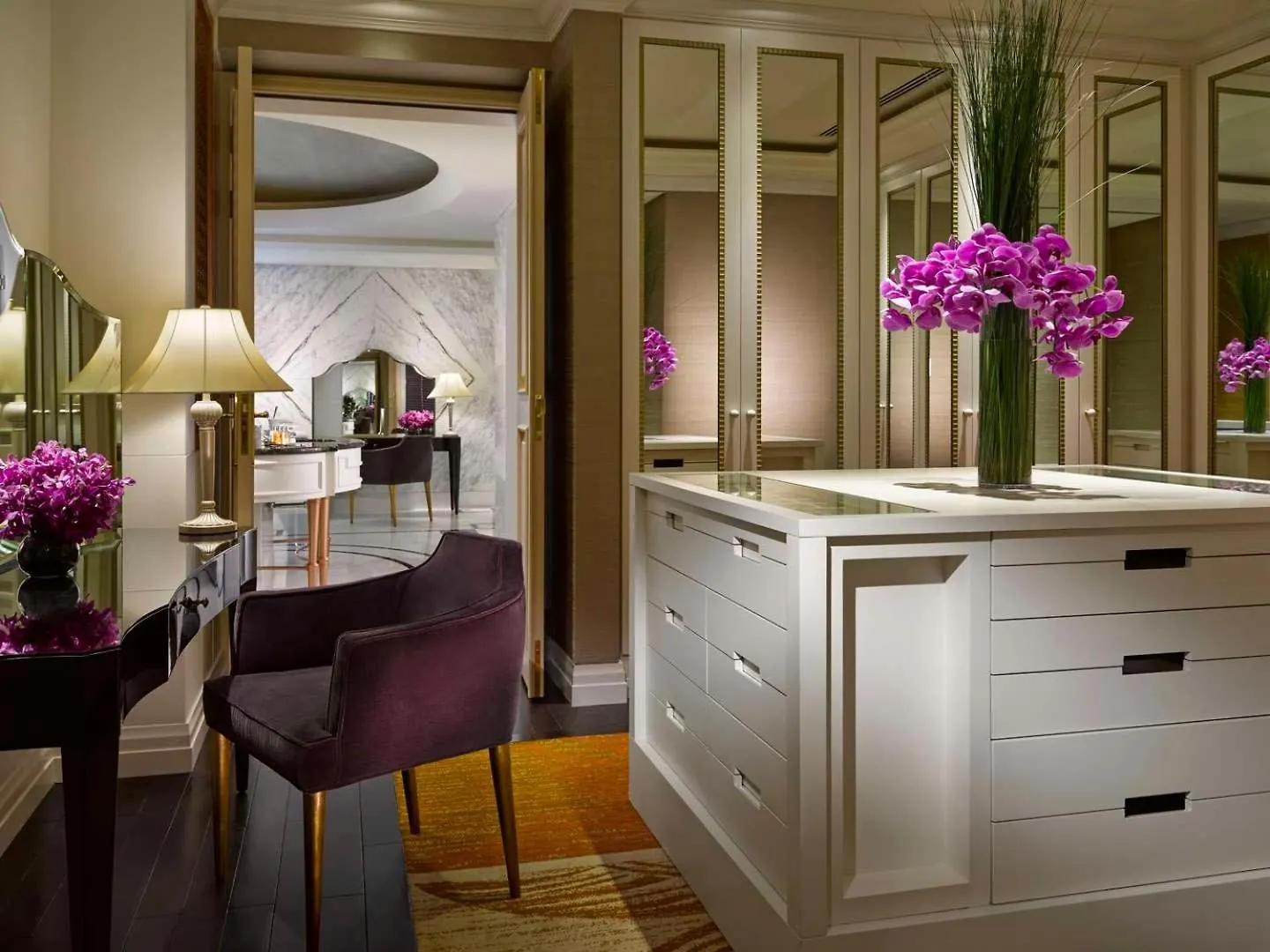 Dusit Thani Абу-Даби Отель