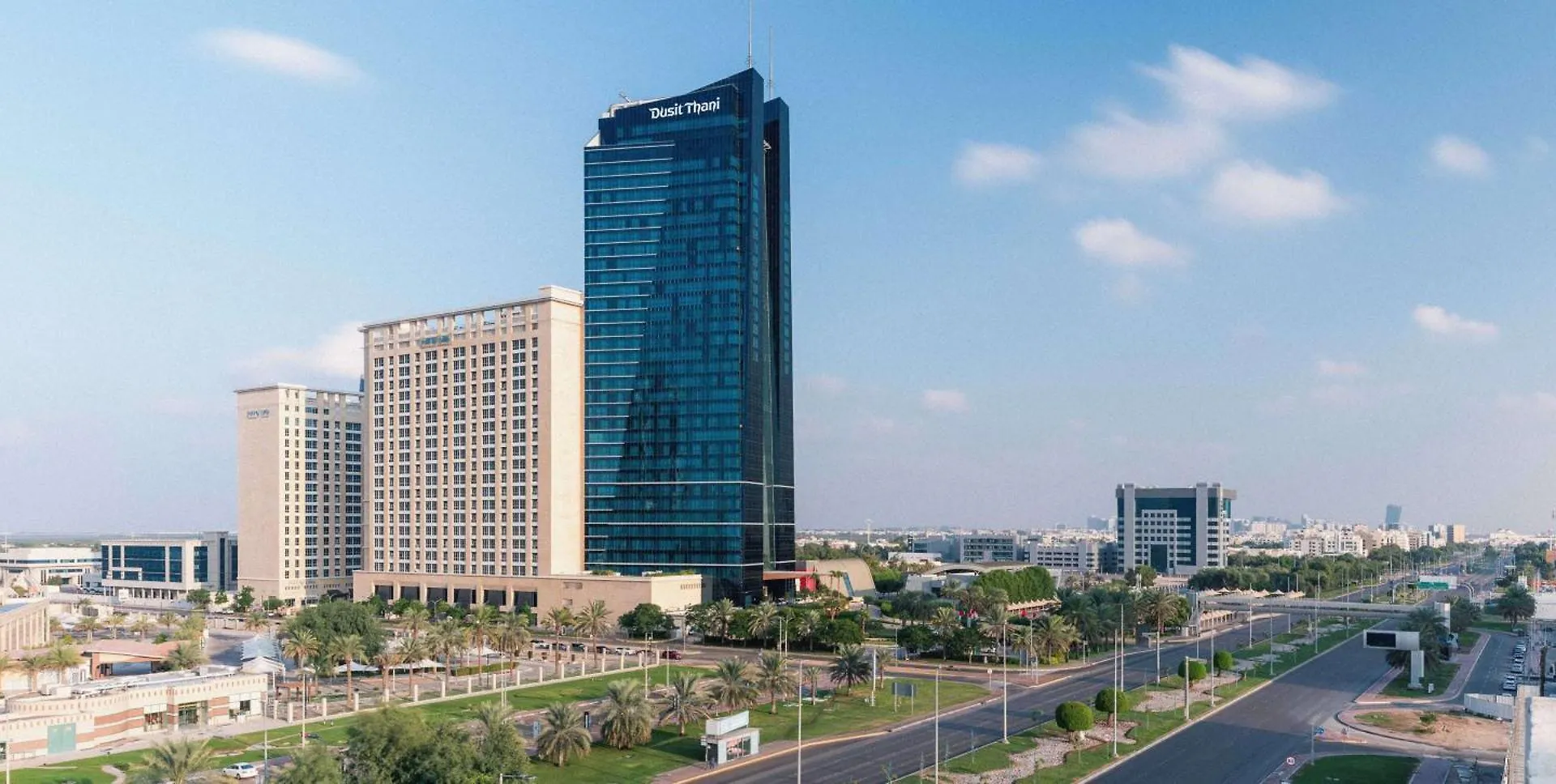 Dusit Thani Abu Dhabi Hotel