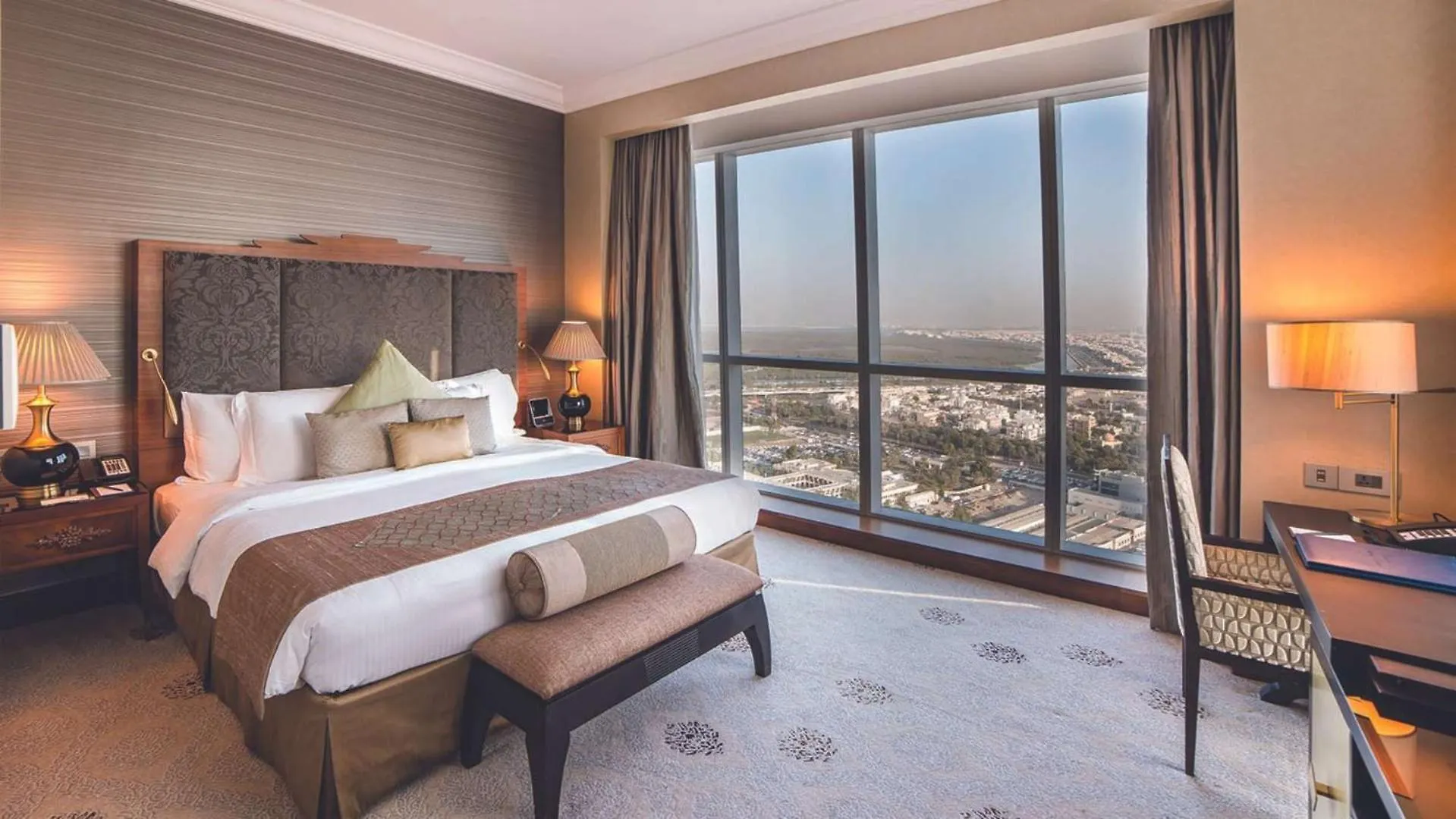 Dusit Thani Abu Dhabi Hotel